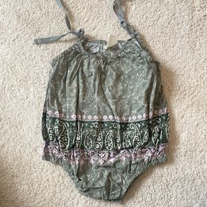 little Spell bubble romper onesie 6-12 months